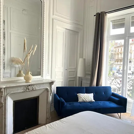 Apartment Maison El&ar - Place De La Comedie, Wifi *